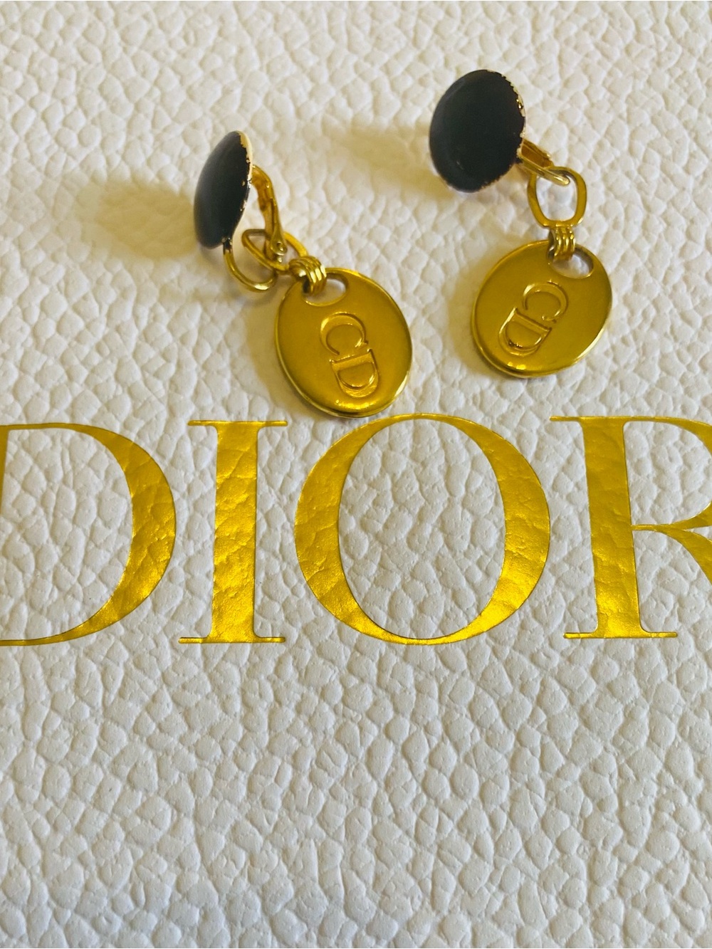 🛍️Dior Authentic Vintage 1990s Rare Gold Plated Clip On Earrings